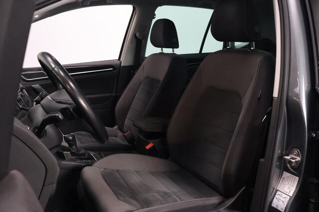 Volkswagen GOLF SPORTSVAN 1.5 TSI ACT Highline Automaat | ACC | LED | Navigatie | Camera