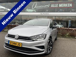 volkswagen-golf-sportsvan-1.5-tsi-a