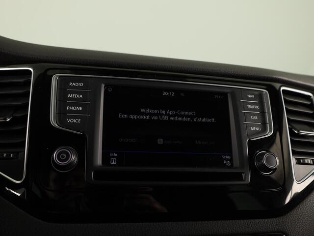 Volkswagen GOLF SPORTSVAN 1.4 TSI Highline |DSG Automaat | Navigatie | Achteruitrij Camera | Parkeer Sensoren Voor en Achter | ACC Cruise controle | Climate Control Airco |
