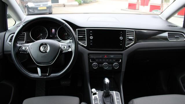 Volkswagen GOLF SPORTSVAN 1.5 TSI ACT Highline, Navi, Cruise, Camera, Trekhaak, Stoelverw.