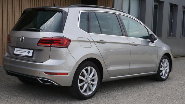 Volkswagen GOLF SPORTSVAN 1.5 TSI 150pk DSG Highline LED Navi A-Camera Stoelverwarming Adaptive Cruise 44623km!