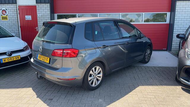 Volkswagen GOLF SPORTSVAN 1.0 TSI Comfortline TREKHAAK / CARPLAY / NAVI / CLIMA / PDC / BLUETOOTH / CRUISE / NL-AUTO