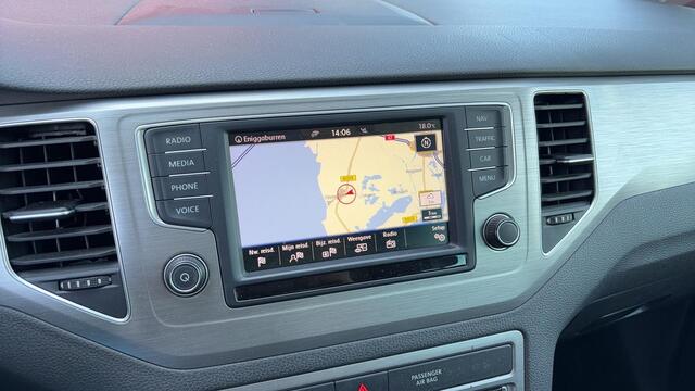 Volkswagen GOLF SPORTSVAN 1.0 TSI Comfortline TREKHAAK / CARPLAY / NAVI / CLIMA / PDC / BLUETOOTH / CRUISE / NL-AUTO