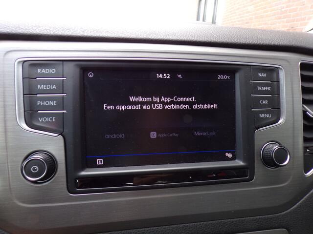 Volkswagen GOLF SPORTSVAN 1.0 TSI Connected Series Trekhaak ECC Cruise Carplay Navi