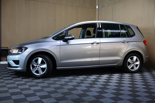 Volkswagen GOLF SPORTSVAN 1.2 TSI AVM Business Edition Connected AIRCO CRUISE AUX PDC STOELVW"17
