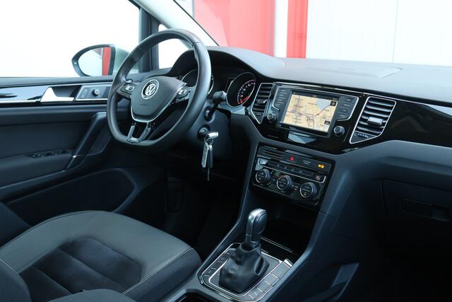 Volkswagen GOLF SPORTSVAN 1.4 TSI DSG Highline | Origineel NL | Automaat | Camera | Trekhaak | Navigatie |