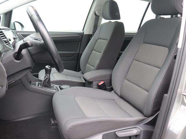 Volkswagen GOLF SPORTSVAN 1.0 TSI Highline Edition 110 PK Trekhaak, Achteruitrijcamera, Navi, Clima, 16" lm velgen, Adaptieve Cruise Control