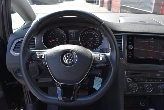 Volkswagen GOLF SPORTSVAN 1.5 TSI ACT Comfortline 130pk Camera, Adaptive cruise, Wegkl. trekhaak, Stoelverwarming, Navi