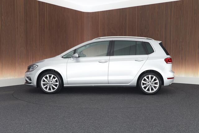Volkswagen GOLF SPORTSVAN 1.5 TSI ACT 130pk DSG Highline Trekhaak Camera LED Navigatie