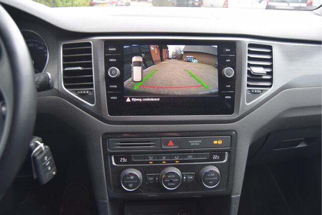 Volkswagen GOLF SPORTSVAN 1.0 TSI | Camera | ACC | Trekhaak | Clima