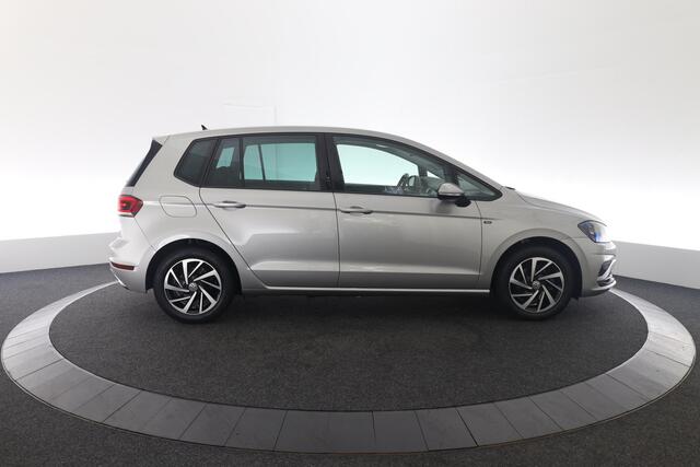 Volkswagen GOLF SPORTSVAN 1.0 TSI Highline Stoelverwarming, Cruise, Achteruitrijcamera