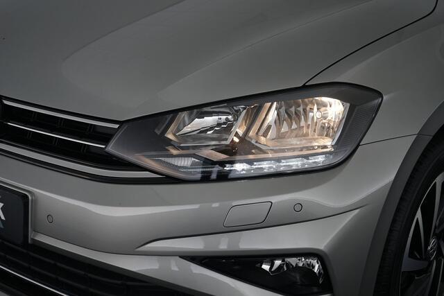 Volkswagen GOLF SPORTSVAN 1.0 TSI Highline Stoelverwarming, Cruise, Achteruitrijcamera