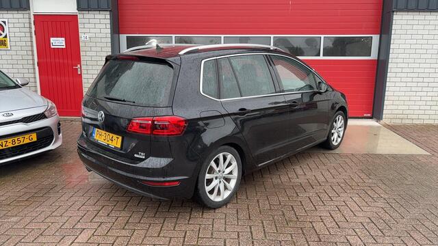 Volkswagen GOLF SPORTSVAN 1.2 TSI Highline AUTOMAAT / 1STE EIG / CAMERA / CARPLAY / NAVI / CLIMA / PDC / BLUETOOTH / ACC / NL-AUTO