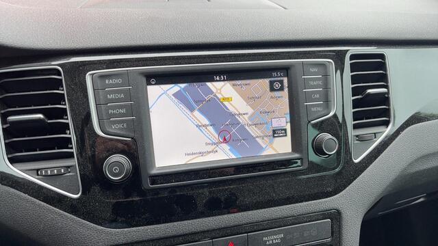 Volkswagen GOLF SPORTSVAN 1.2 TSI Highline AUTOMAAT / 1STE EIG / CAMERA / CARPLAY / NAVI / CLIMA / PDC / BLUETOOTH / ACC / NL-AUTO