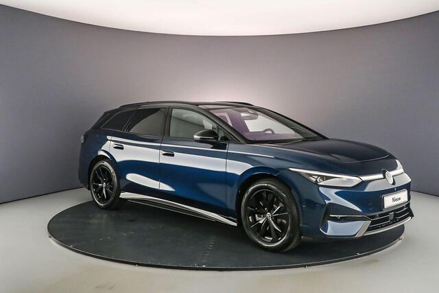 Volkswagen ID ID.7 Tourer Pro S Business 286pk Automaat Black edition, Trekhaak, Adaptive cruise control, Stuurwiel verwarmd, Achteruitrijcamera, Navigatie, LED verlichting
