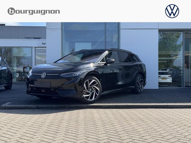 Volkswagen ID ID.7 Tourer Limited Edition 77 kWh accu 286 pk | Head-Up Display | Sfeerverlichting | Stoelverwarming | Trekhaak | Camera | 20" Velgen |