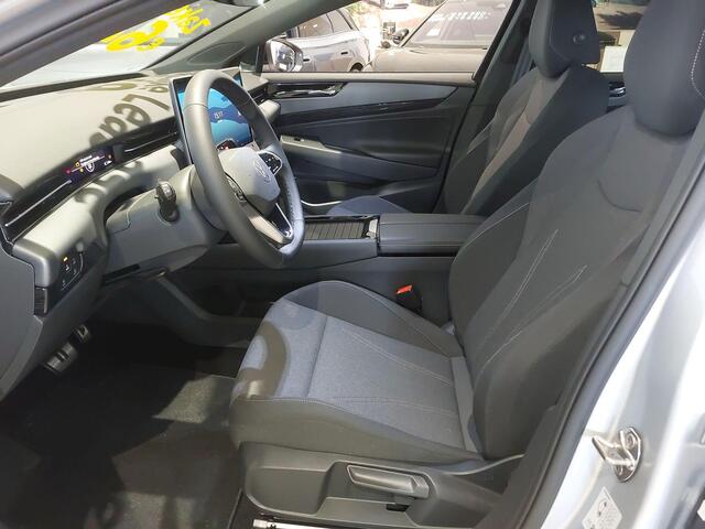 Volkswagen ID ID.7 Limited Edition 77 kWh accu. 286 pk · Trekhaak, elektrisch inklapbaar ·