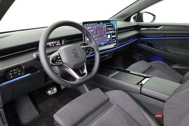 Volkswagen ID ID.7 Tourer Pro Business 77 kWh 210 kW / 286 pk | IQ Light | 360 Camera | HUD | Keyless | Side Assist | 20 inch