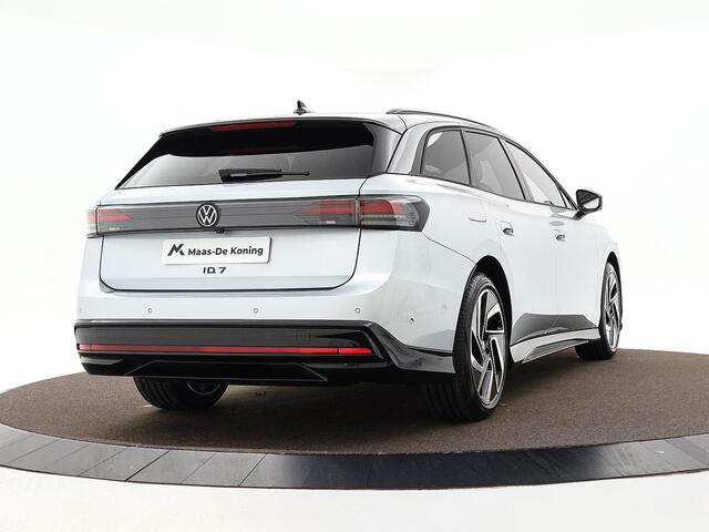 Volkswagen ID ID.7 Tourer Tourer Limited Edition 77 kWh accu 286 pk · Draadloze telefoonlader · Achteruitrijcamera · Multifunctioneel stuurwiel ·