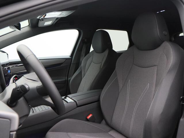 Volkswagen ID ID.7 Tourer Limited Edition 77 kWh 286 pk | Head-Up Display | Sfeerverlichting | Stoelverwarming | Trekhaak | Camera | 20" Velgen |