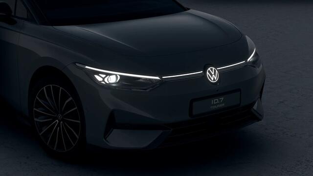 Volkswagen ID ID.7 Tourer Pro S Limited Edition | Achterbank in ongelijke delen neerklapbaar incl. middenarmsteun en doorlaadmogelijkheid | Afstandscontrolesysteem (Front Assist), met voetgangers- en fietsersherkenning | Airconditioning automatisch, 2-zone (Climatronic