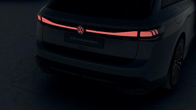 Volkswagen ID ID.7 Tourer Pro S Limited Edition | Achterbank in ongelijke delen neerklapbaar incl. middenarmsteun en doorlaadmogelijkheid | Afstandscontrolesysteem (Front Assist), met voetgangers- en fietsersherkenning | Airconditioning automatisch, 2-zone (Climatronic