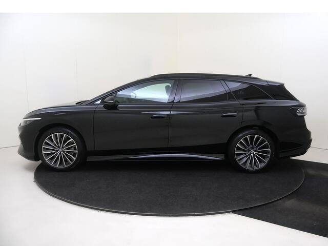 Volkswagen ID ID.7 Tourer Pro S Limited Edition | Achterbank in ongelijke delen neerklapbaar incl. middenarmsteun en doorlaadmogelijkheid | Afstandscontrolesysteem (Front Assist), met voetgangers- en fietsersherkenning | Airconditioning automatisch, 2-zone (Climatronic