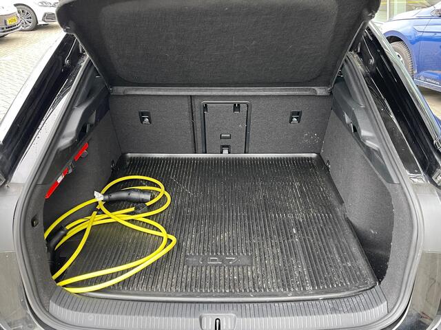 Volkswagen ID ID.7 Pro Business 286PK 77 kWh / Head Up / Matrix Led / 19'' LMV / VW