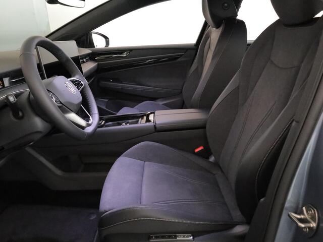 Volkswagen ID ID.7 Tourer Pro Limited Edition 77 kWh accu 286 PK | Velgen 19" | 360 graden camera | Stoel & Stuurverwarming |