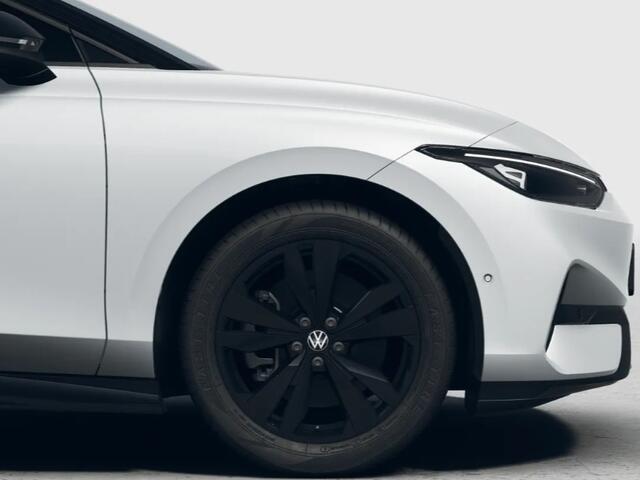 Volkswagen ID ID.7 Limited Edition 59 kWh accu, 204 PK · Achteruitrijcamera · Draadloze telefoonlader · Sfeerverlichting · Rondomzichtcamera ·