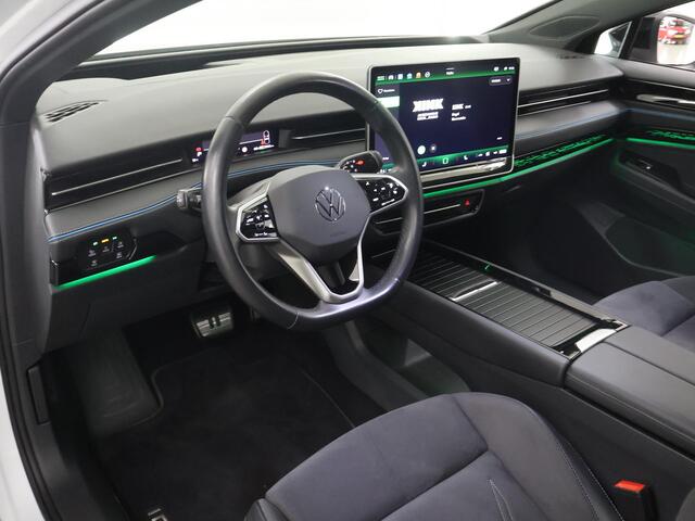 Volkswagen ID ID.7 Pro Business 77 kWh | Exterieur-Pakket | Matrix LED | Ele. achterklep | Interieur- Pakket | Apple CarPlay/Android Auto | Area View | HUD + Augmented Reality | DAB | Park Assist Plus | Discover Pro Max | Stuur + Stoelverwarming |