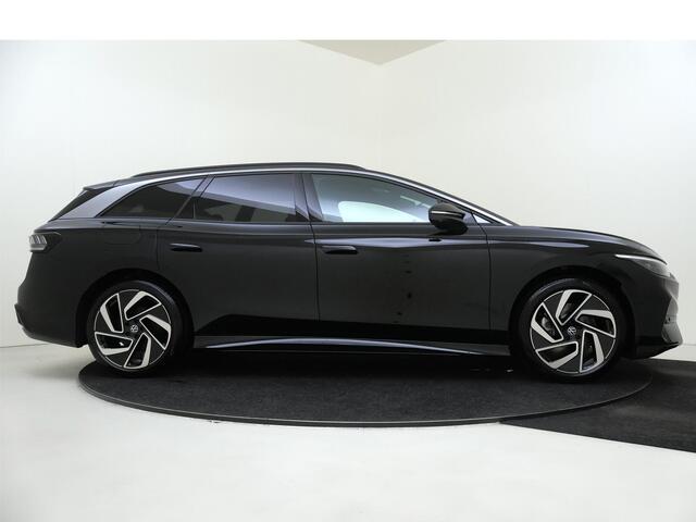 Volkswagen ID ID.7 Tourer Pro 77 kWh | Harmann\Kardon | 360 camera | Head-op display | Parkeerassistent | Stoelverwarming voor en achter | LED matrix verlichting | Warmtepomp | Elektrisch verstelbare voorstoelen met geheugen |