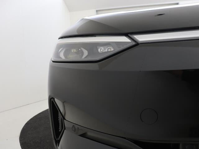Volkswagen ID ID.7 Tourer Pro 77 kWh | Harmann\Kardon | 360 camera | Head-op display | Parkeerassistent | Stoelverwarming voor en achter | LED matrix verlichting | Warmtepomp | Elektrisch verstelbare voorstoelen met geheugen |