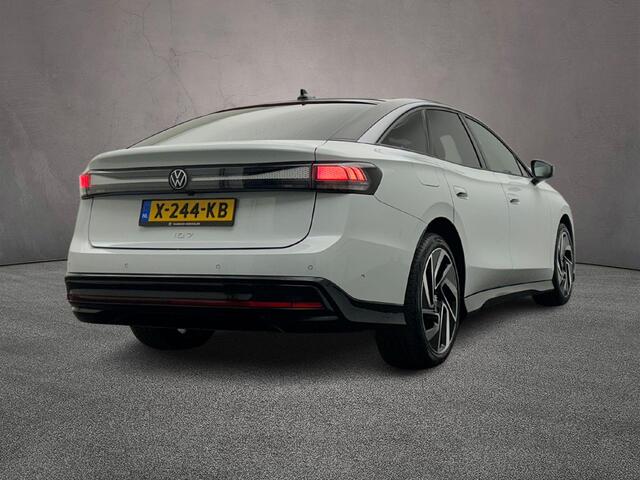 Volkswagen ID ID.7 Pro Business 286pk Automaat Trekhaak, Warmtepomp, Panoramadak, Harman Kardon audio, Adaptive cruise control, Navigatie