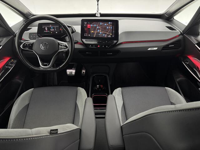 Volkswagen ID ID3 First Plus 58 kWh | Snelladen | SOH 92% | IQ Lights | Sfeer | Camera | Trekhaak | Carplay