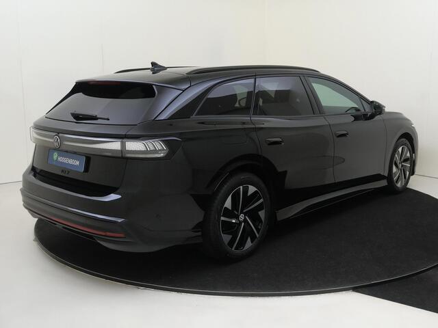 Volkswagen ID ID.7 Tourer Pro Limited Edition | Achterbank in ongelijke delen neerklapbaar incl. middenarmsteun en doorlaadmogelijkheid | Afstandscontrolesysteem (Front Assist), met voetgangers- en fietsersherkenning | Airconditioning automatisch, 2-zone (Climatronic)