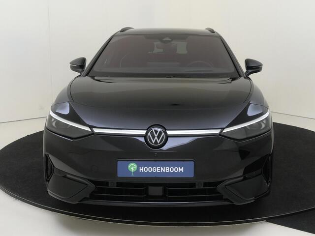 Volkswagen ID ID.7 Tourer Pro Limited Edition | Achterbank in ongelijke delen neerklapbaar incl. middenarmsteun en doorlaadmogelijkheid | Afstandscontrolesysteem (Front Assist), met voetgangers- en fietsersherkenning | Airconditioning automatisch, 2-zone (Climatronic)