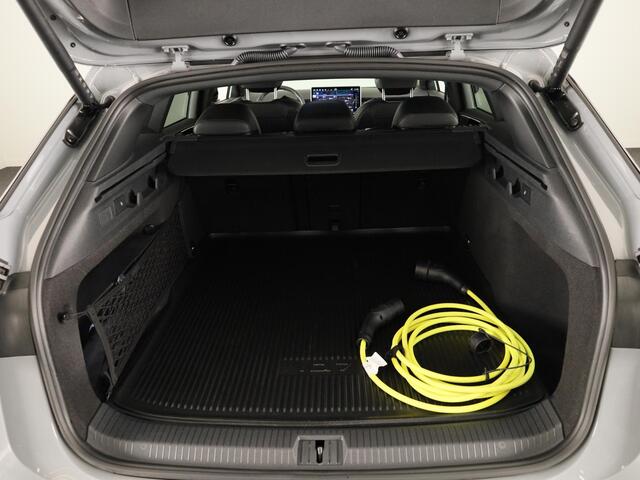 Volkswagen ID ID.7 Limited Edition Plus 86 kWh accu, 210 kW / 286 PK / Trekhaak / Head-up-display / Carplay / 360 cam