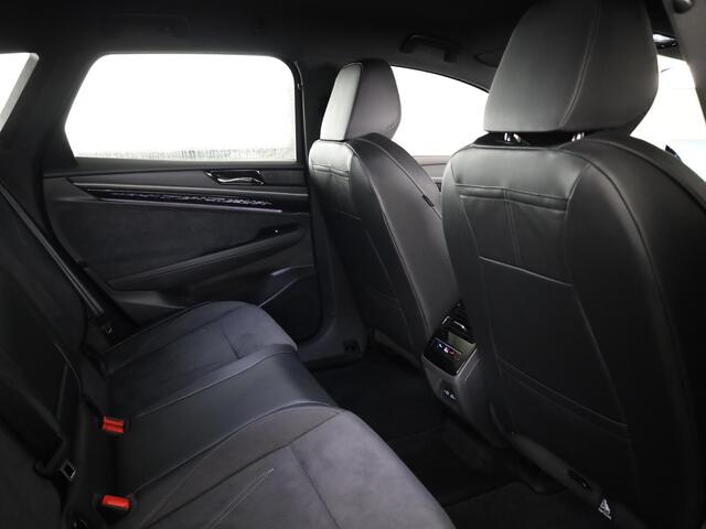 Volkswagen ID ID.7 Limited Edition Plus 77 kWh accu 210 kW / 286 PK V / Trekhaak / Massage / Carplay