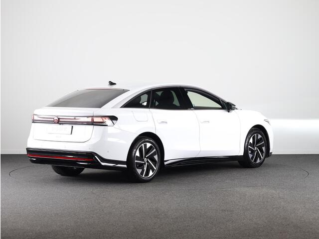 Volkswagen ID ID.7 Pro Business 77 kWh accu, 210 kW / 286 pk Limousin | Navigatie | Camera | Elektrische klep |