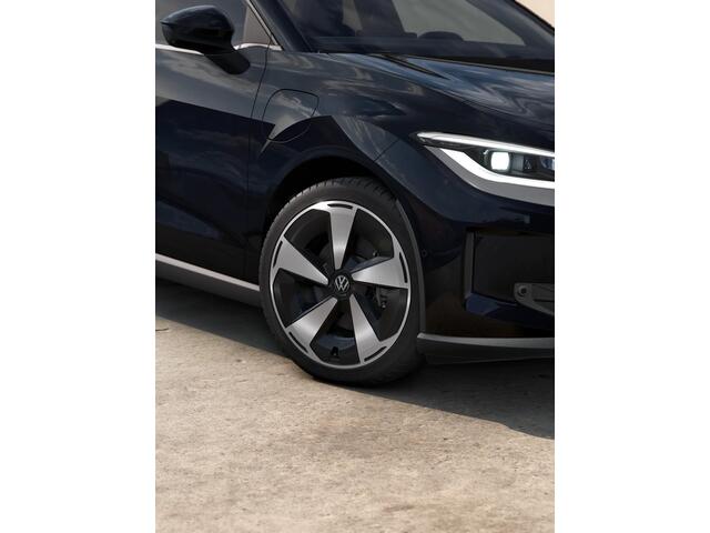 Volkswagen ID ID. Polo 52 kWh 211 1AT Style First Edition | Airconditioning automatisch, 2-zone (Climatronic) | Automatische afstandsregeling (Adaptive Cruise Control) | Diefstalalarm