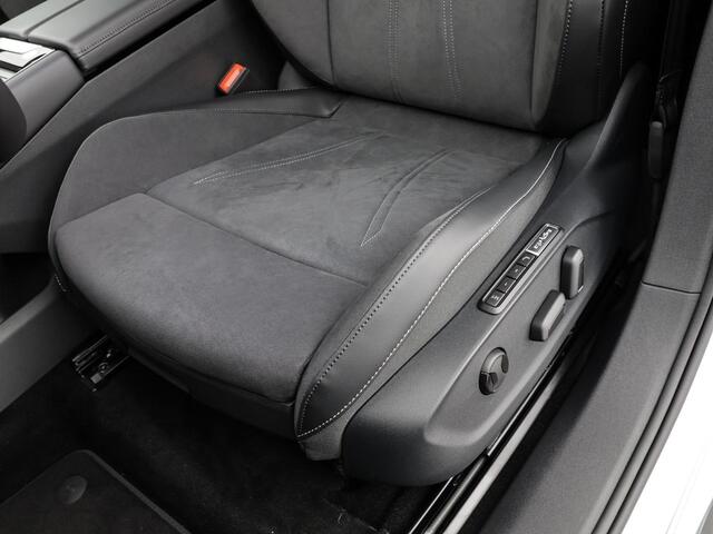 Volkswagen ID ID.7 Pro Limited Edition 77 kWh accu 286 pk · Trekhaak inklapbaar, met elektrische ontgrendeling · Voorraad OUTLET · Prijs is inclusief inruilpremie ·