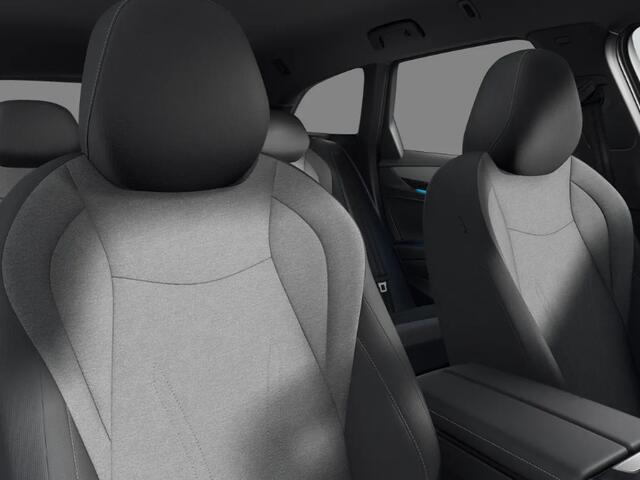 Volkswagen ID ID.7 Limited Edition 59 kWh accu, 204 PK · Achteruitrijcamera · Draadloze telefoonlader · Sfeerverlichting · Rondomzichtcamera · Voorraad OUTLET · Prijs is inclusief inruilpremie ·