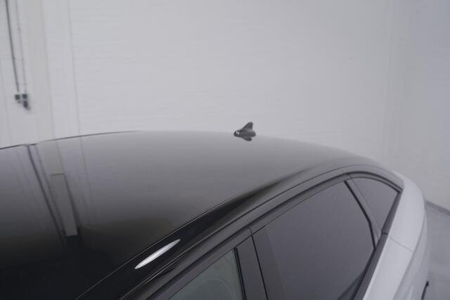 Volkswagen ID ID.7 GTX 250 kW 4Motion SOH 97% Head-Up Display Navi Apple Carplay Achteruitrijcamera 20"-lmv Stoelen V+A Verwarmd Stuurverwarming Elek. Trekhaak