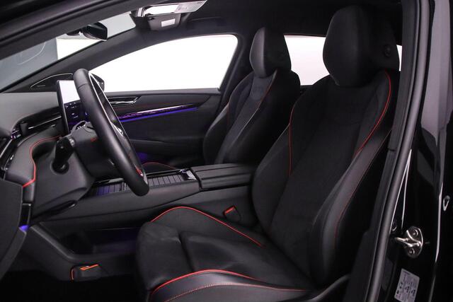 Volkswagen ID ID.7 Tourer GTX Business 340pk Automaat Trekhaak, Warmtepomp, Adaptive cruise control, 360 camera, Achteruitrijcamera, Harman Kardon audio, LED matrix koplampen, Elektrische achterklep