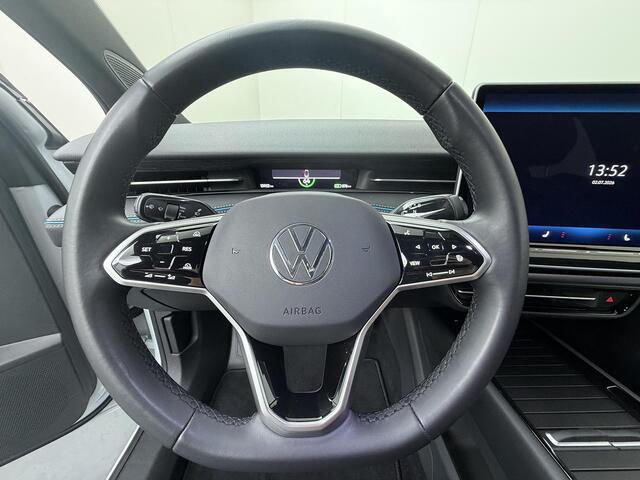 Volkswagen ID ID.7 Pro Business 77 kWh | 286 PK | SoH 100% | Adaptive Cruise Control | Warmtepomp | Matrix LED | 360 graden camera | Elektr. verstelbare stoelen met Massage |