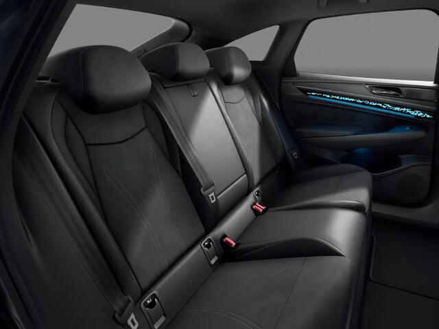 Volkswagen ID ID.7 Limited Edition Plus 77 kWh accu 286 PK · Achteruitrijcamera · Draadloze telefoonlader ·
