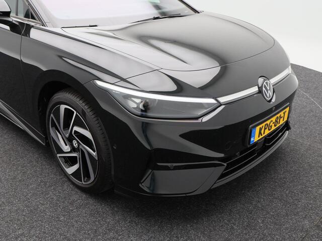 Volkswagen ID ID.7 Tourer Pro Limited Edition 77 kWh | Trekhaak | Adaptief onderstel | Panoramadak | Harman/Kardon | Head Up Display | Stoelkoeling |