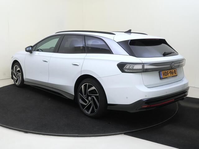 Volkswagen ID ID.7 Tourer Pro Business 77 kWh First Edition uitvoering | adaptief onderstel | trekhaak | Harman Kardon