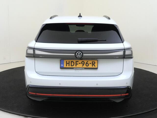 Volkswagen ID ID.7 Tourer Pro Business 77 kWh First Edition uitvoering | adaptief onderstel | trekhaak | Harman Kardon